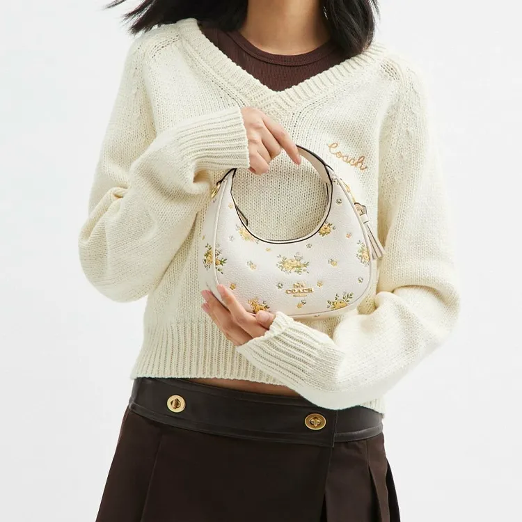 COACH CARMEN Leather Shoulder Bag, Crossbody Bag, Handbag Mini Women's White-6