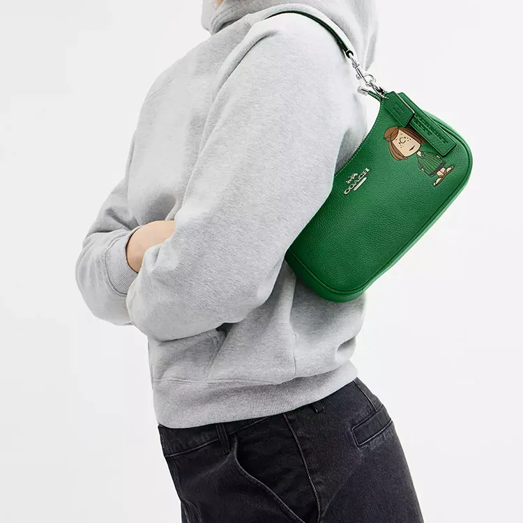 COACH PEANUTS Collaboration Teri Litchi Grain Leather Shoulder Bag, Crossbody Bag, Handbag Medium Size Women's Green-4