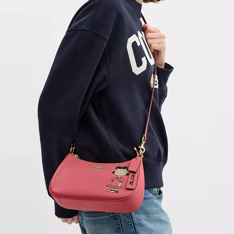 COACH PEANUTS Collaboration Teri Leather Crossbody Handbag, Shoulder Bag Medium Size Women's Coral Red-5
