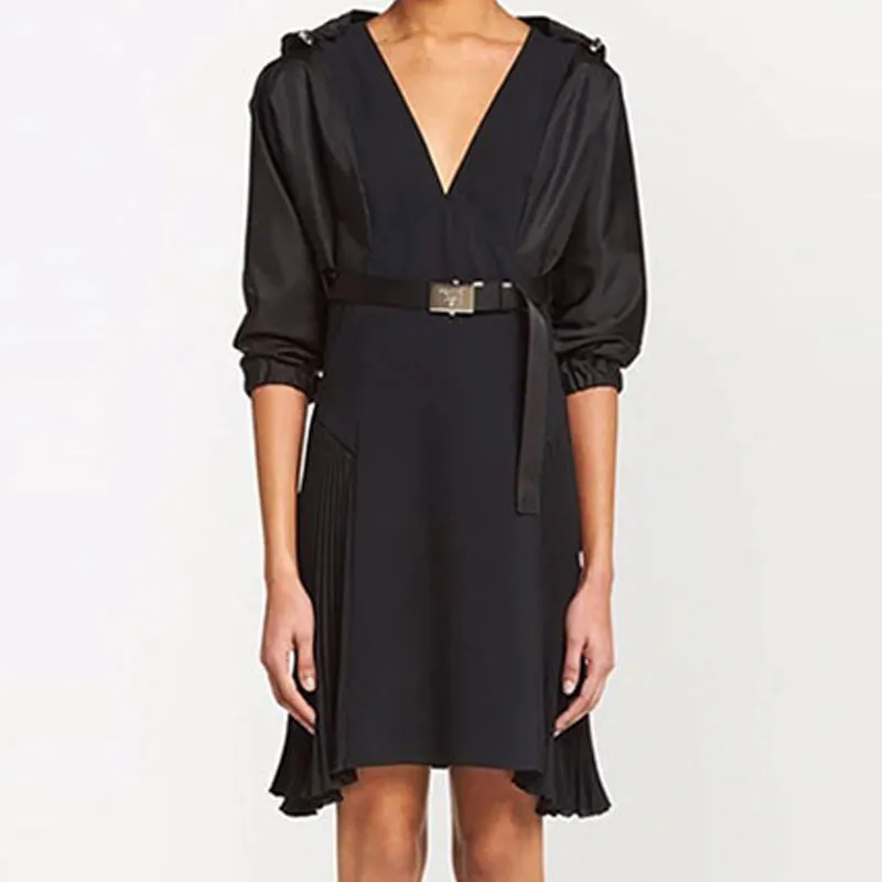 PRADA FW2 Long Sleeved Dress Women's Black-5