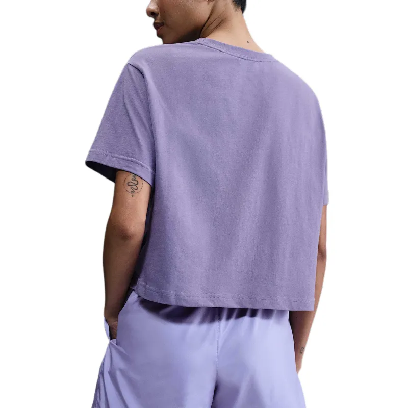 Nike Sportswear Essential Women's Cropped Logo T Shirt-4