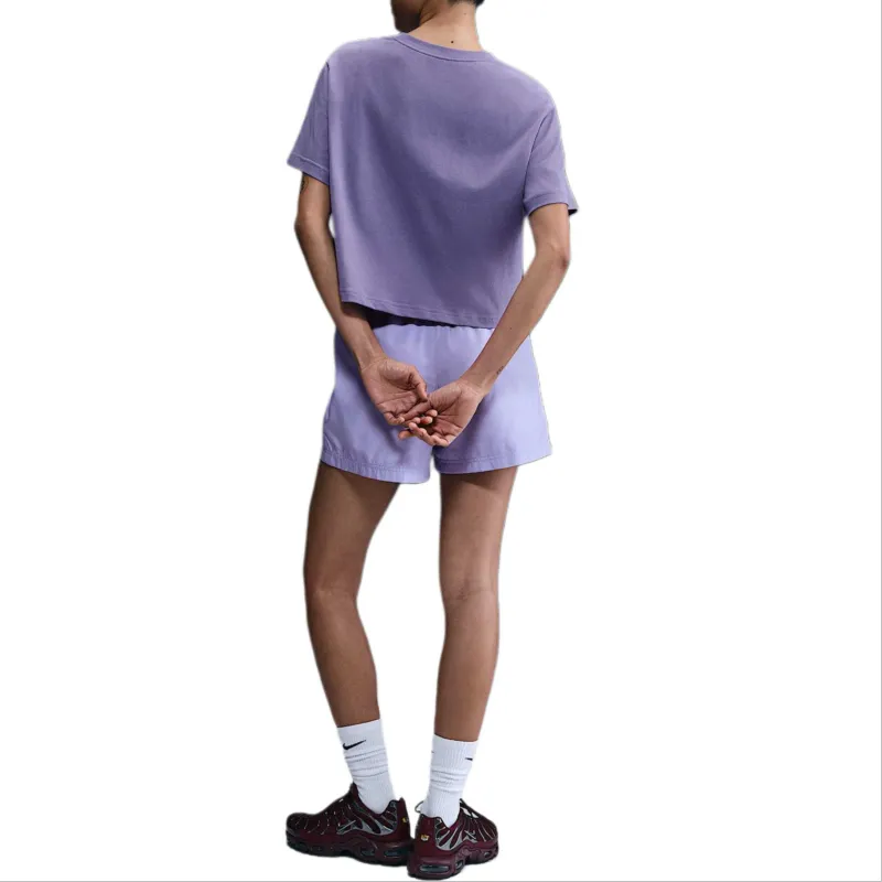Nike Sportswear Essential Women's Cropped Logo T Shirt-3