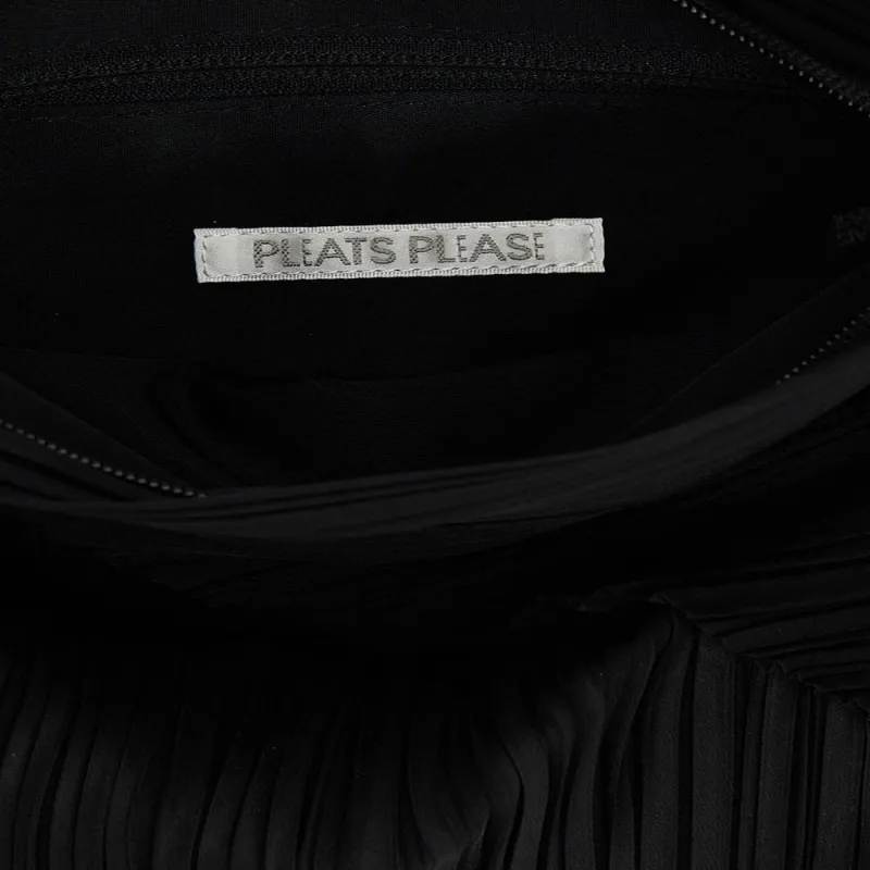 PLEATS PLEASE ISSEY MIYAKE Polyester Shoulder Bag Women's Black-3
